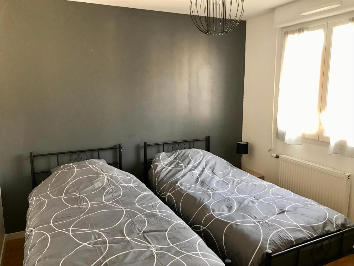 Agreable Maison Proche Gare Avec Parking Gratuit Le Mans Bagian luar foto
